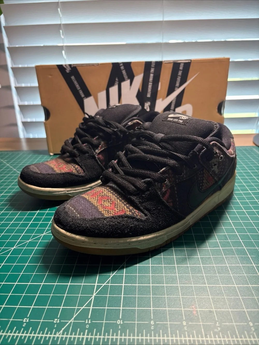 Nike Dunk Low Men's Size 8 Black/White Hacky Sack Premium SB QS 504750-901